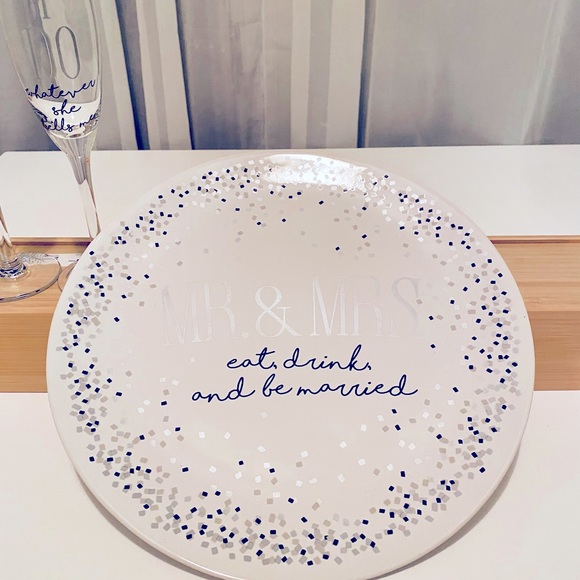 NEW never used!  Wedding cake set for bride and groom - Picture 2 of 3